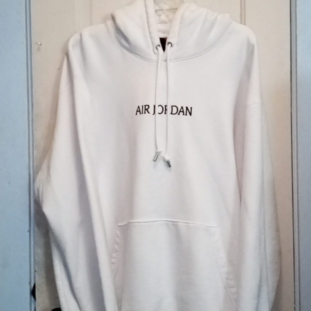 Jordan cream heavy weight hoodie sweatshirt worn 3x no fading stretching pilling